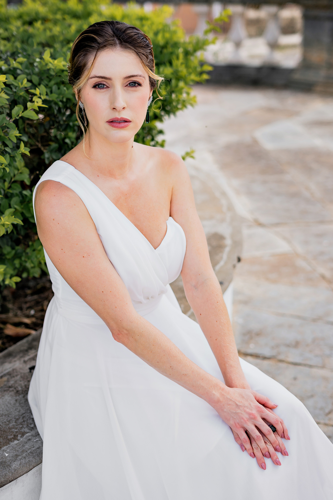 Vestido longo fluido com decote assimétrico - Imagem 6