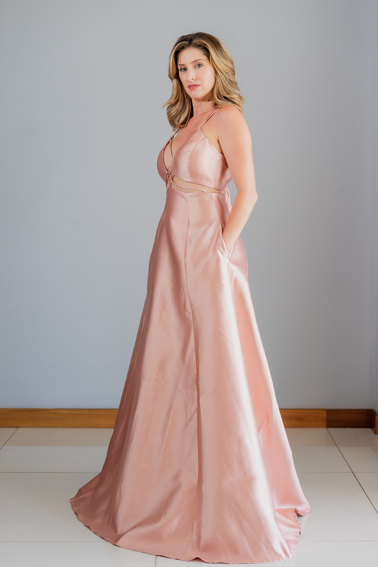 Vestido longo em zibeline com recortes - Imagem 3